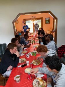 Basketball team Thanksgiving meal
