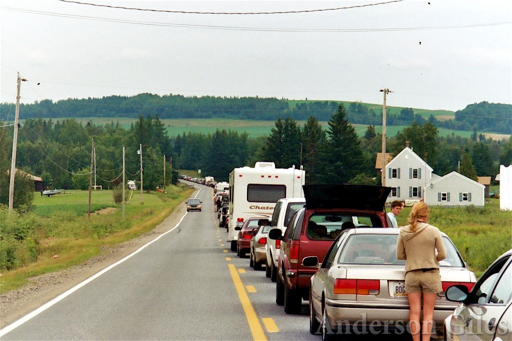 line of stopped cars for miles