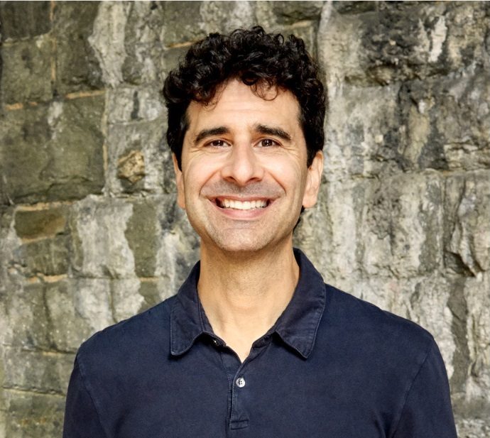 Portrait photo of John Cariani